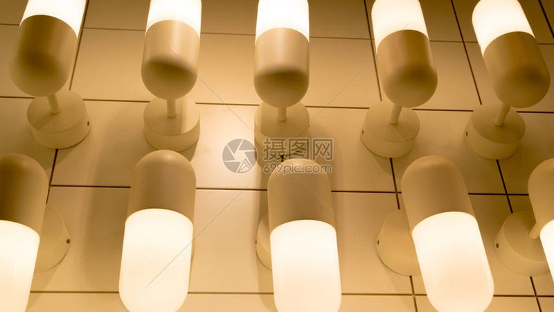 庭院照明如何选？户外照明型号规格全解析**